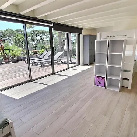 Apartament - A Pieds - Climatisee Piscine - *