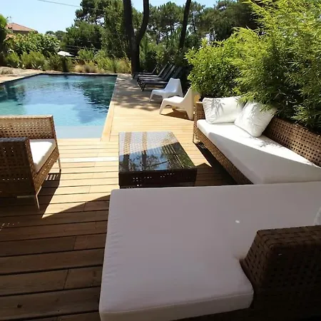 - A Pieds - Climatisee Piscine - Apartament